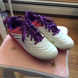 Girls soccer cleats size 2